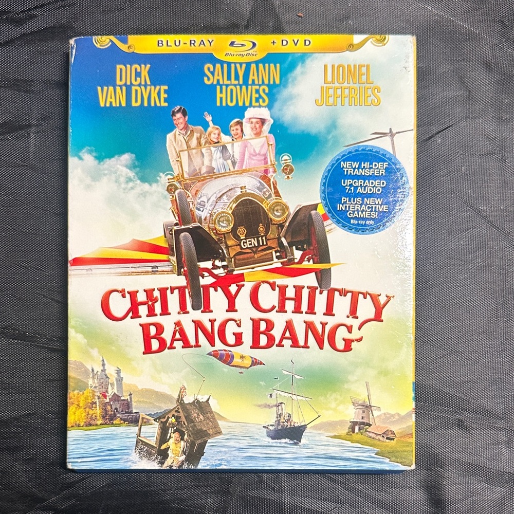 Chitty Chitty Bang Bang Blu-ray + DVD - Colorful Movie Cover